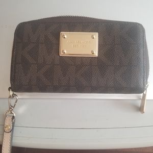 Michael Kors wallet